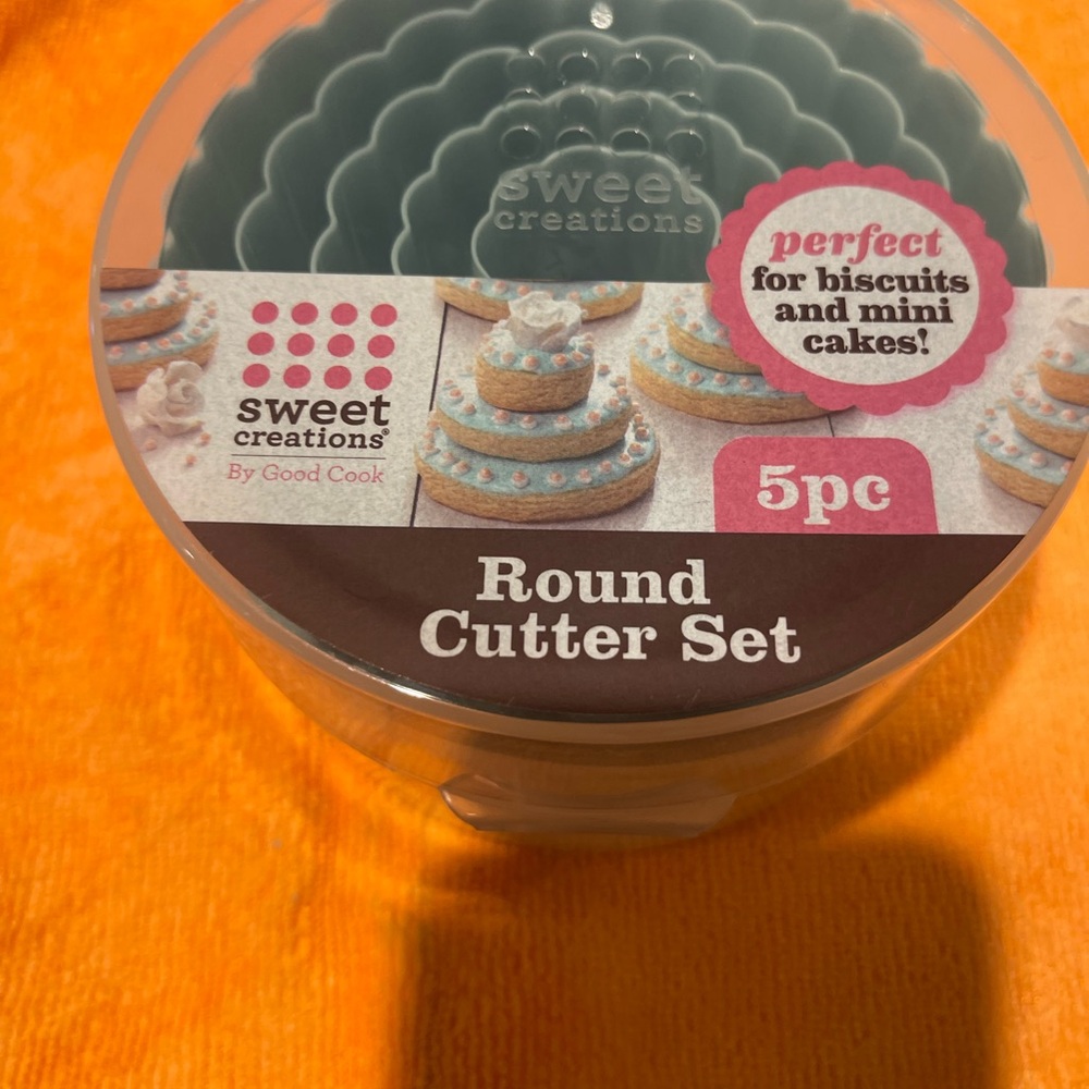 Round Cutter Set - 5pc - Picture 2 of 3
